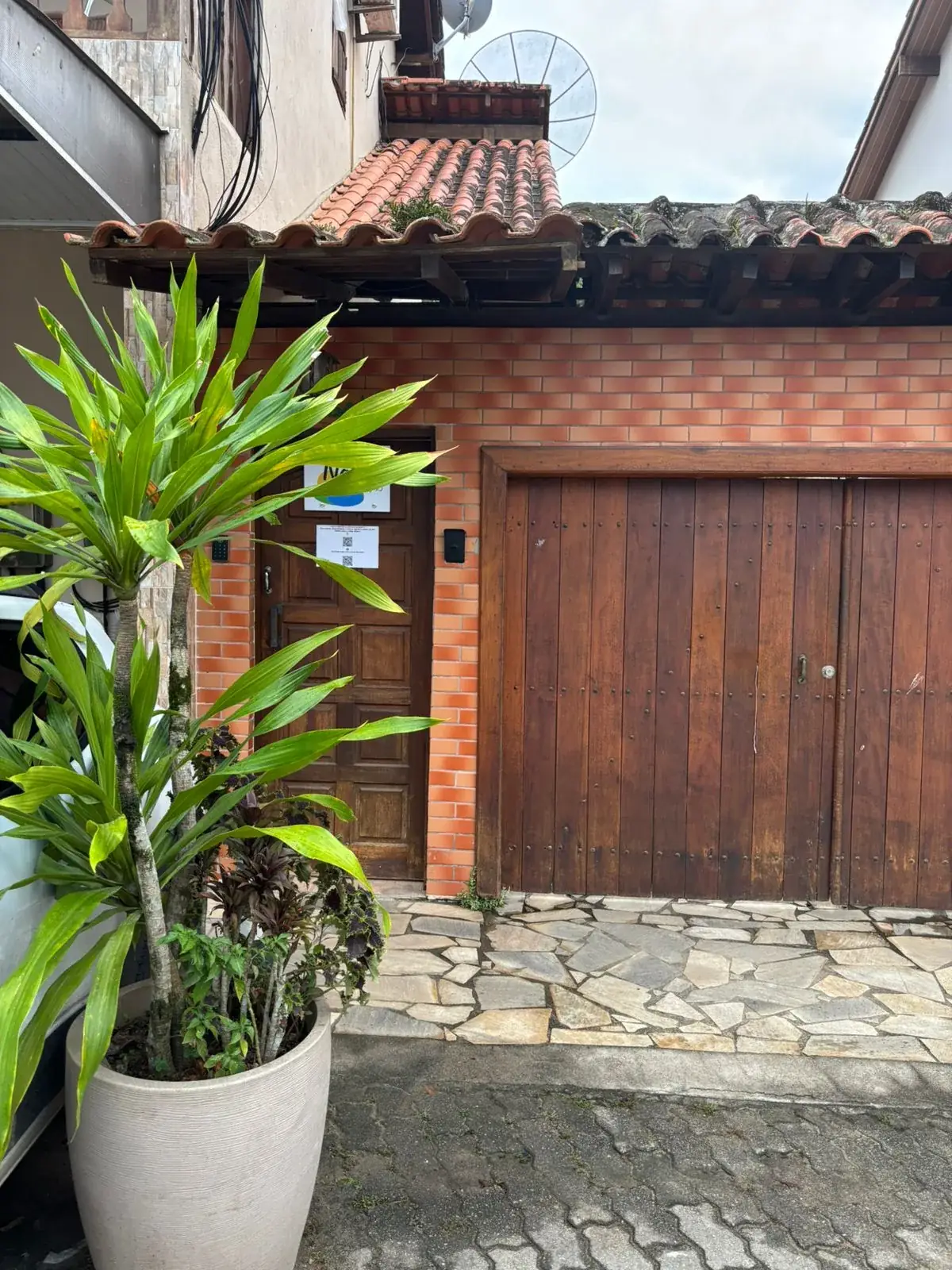 Fachada da Nativa Flats e Suítes